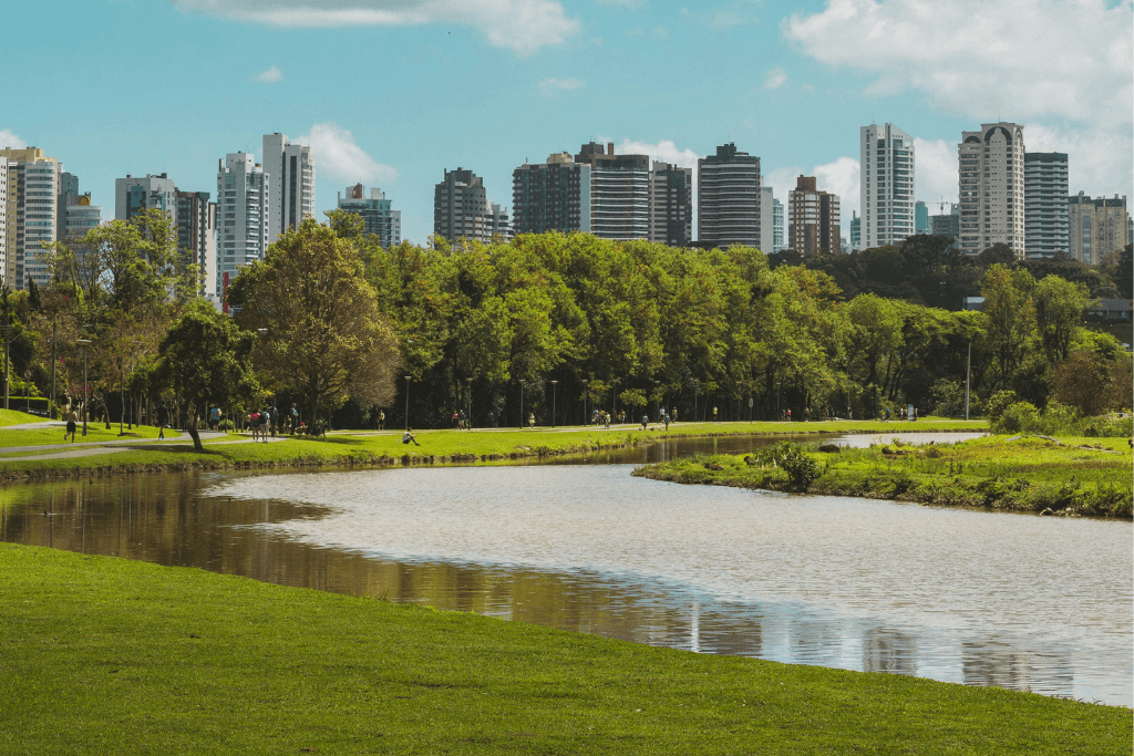 Vom Ödland zum Wunderland: Die Transformation von Curitiba durch Grünflächen